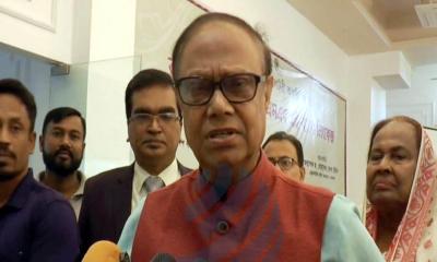 অর্থনীতির স্থিতিশীলতা নাকি স্থবিরতা: গভর্নরের নতুন বার্তা