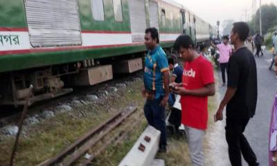 ভাঙ্গুড়ায় ট্রেনের বগি লাইনচ্যুত