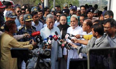 অর্থনৈতিক পুনর্গঠনে করজাল সম্প্রসারণ ও বিনিয়োগে জোর