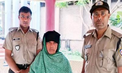 ভেড়ামারায় ৫০ বোতল ফেনসিডিলসহ নারী মাদক কারবারি গ্রেপ্তার