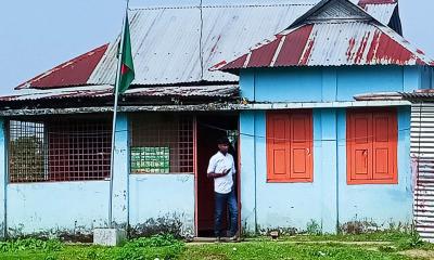 দালালদের সুযোগ না দেয়ায় ভূমি কর্মকর্তাকে ঘিরে বানোয়াট অভিযোগ