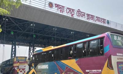 ঈদযাত্রায় পদ্মা সেতুতে রেকর্ড টোল আদায়, ২৪ ঘণ্টায় সাড়ে ৪ কোটি টাকা