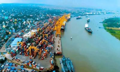 ৪১ হাজার টন ডিজেলের চালান নিয়ে চট্টগ্রাম বন্দরে জাহাজ