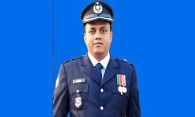 ময়মনসিংহ জেলার শ্রেষ্ঠ ওসি ভালুকা মডেল থানার মো. জাহিদুল ইসলাম
