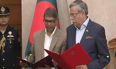 নতুন মন্ত্রী হলেন আহমেদ আযম খান