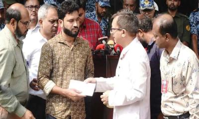 বাহরাইনে নিহত গিরিশ চন্দ্রের মরদেহ পরিবারের কাছে হস্তান্তর