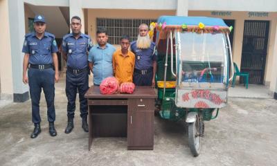 কাউনিয়ায় গাঁজাসহ আটক ২, অটোরিকশা জব্দ