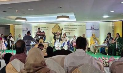 ‘গরবিনী মা’ সম্মাননা পেলেন ১১ মা