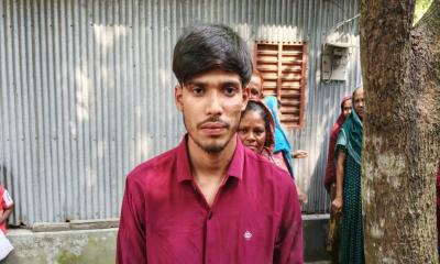 প্রেমিকাকে ঘুরতে নিয়ে দুই বন্ধু মিলে ধর্ষণ, আটক ১