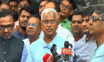 একটি দলের ছোট বন্ধুরা মাদকাসক্ত কি না, সন্দেহ হয়