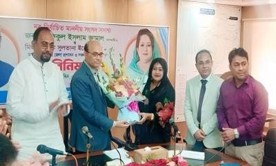 ঝালকাঠির দুই সংসদ সদস্যের সঙ্গে জেলা প্রশাসনের মতবিনিময় সভা