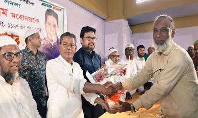 দিনাজপুর কেন্দ্রীয় বাস টার্মিনালকে একটি আধুনিক টার্মিনালে রুপান্তর করা হবে