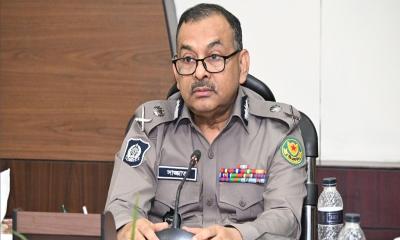 ডিএমপি কমিশনারের পদ থেকে সরে দাঁড়ালেন সাজ্জাত আলী