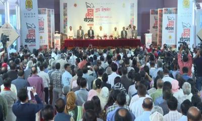 অমর একুশে বইমেলার উদ্বোধনী অনুষ্ঠানে প্রধানমন্ত্রী