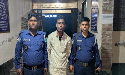 সালথায় হাত-পা বেঁধে স্ত্রী-সন্তানকে নির্যাতনের ঘটনায় সেই মাদককারবারি গ্রেপ্তার