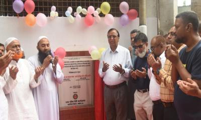 দক্ষিণগাঁও ও নন্দীপাড়ায় ডিএসসিসির রাস্তা উন্নয়ন কাজের উদ্বোধন