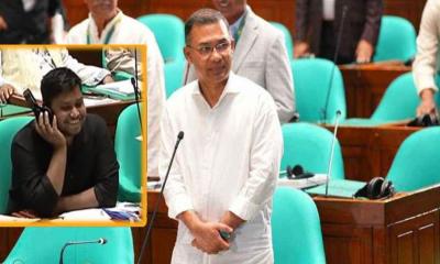 সংসদে প্রধানমন্ত্রীর যে কথা শুনে হাসি আটকে রাখতে পারলেন না হাসনাত