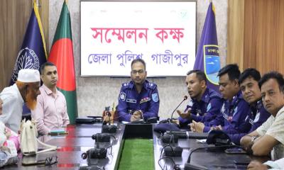 গাজীপুরে পরিবহন মালিক ও শ্রমিক নেতাদের সঙ্গে পুলিশের মতবিনিময়