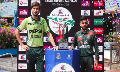 টস জিতে পাকিস্তানকে ব্যাটিংয়ে পাঠাল বাংলাদেশ