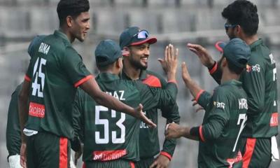 পাকিস্তানকে ৮ উইকেটে হেসেখেলে হারাল বাংলাদেশ