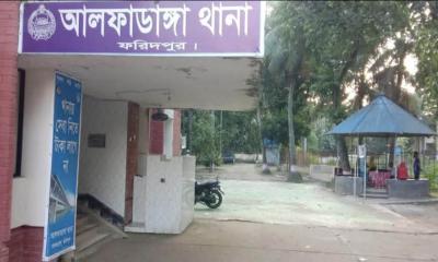 ফরিদপুরে বিএনপির দুই গ্রুপের কর্মসূচি: একপক্ষের আনন্দ মিছিল, অন্যপক্ষের বিক্ষোভ