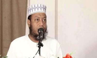 নবী শব্দের অর্থ সংবাদবাহক, তাই রাসুলুল্লাহ (সা.) সাংবাদিক ছিলেন