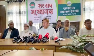অবৈধ অস্ত্র উদ্ধার ও সন্ত্রাসীদের গ্রেপ্তারের দাবি হামিদুর রহমান আযাদের