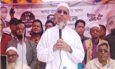 কারো সাথে মাথানত করে আলোচনা করব না: লুৎফুজ্জামান বাবর