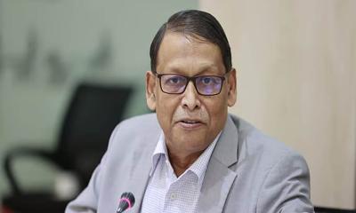 আমাকেও শুনতে হয়, উনি কি আমাদের লোক