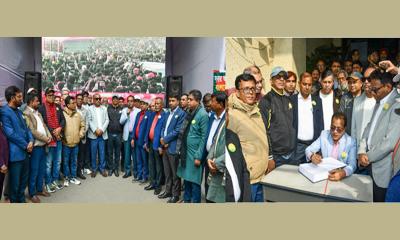 কৃষি ব্যাংকে জায়ান্ট স্ক্রিনে সরাসরি সম্প্রচার ও ৫০০ পৃষ্ঠার মন্তব্য বই
