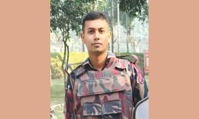 ফুলবাড়ীতে নিজ অস্ত্রের গুলিতে বিজিবি সদস্য নিহত