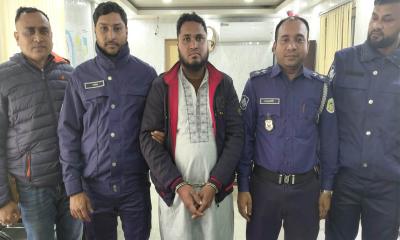 বোরহানউদ্দিনে ৯৫০ পিস ইয়াবাসহ মাদক কারবারি গ্রেপ্তার