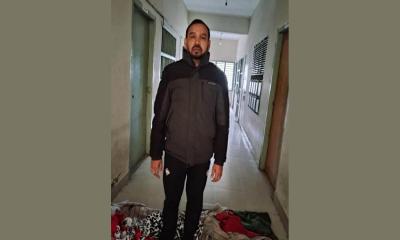 মেহেরপুরে বিদেশি পিস্তল ও গুলিসহ ক্যাসিনো সম্রাট কটা গ্রেপ্তার