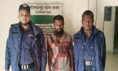 দৌলতপুরে মাদ্রাসা ছাত্রীকে ধর্ষণের অভিযোগে অভিযুক্ত গ্রেপ্তার