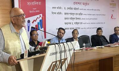 খেলাপি ঋণ লুকোনো ছিল, ‘ডাল মে কুছ কালা হ্যায়’