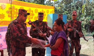 দীঘিনালায় বিজিবির জনসচেতনতামূলক সভা ও শীতবস্ত্র বিতরণ