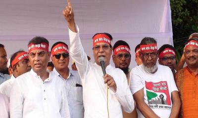 উত্তরবঙ্গে কোটি মানুষের জীবন-মরণের প্রশ্ন নিয়ে গরিমসি করছে সরকার