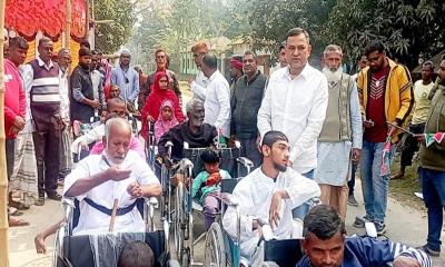 ‘এইটা শুধু চেয়ার না, আত্মসম্মান’
