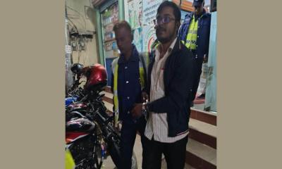 ভাঙ্গুড়ায় নিষিদ্ধ ছাত্রলীগ নেতা পিয়াল আটক