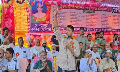 রাজনীতির ঊর্ধ্বে খেলাধুলাই মানুষকে এক করতে পারে