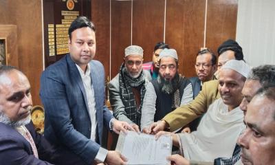 বরিশাল-৪ আসনে মনোনয়নপত্র জমা দিলেন বিএনপির প্রার্থী রাজিব আহসান