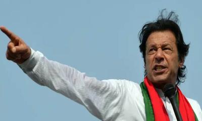 ‘বেঁচে আছেন ইমরান খান, সরকার বলছে দেশ ছাড়তে’