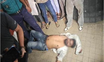 এনসিপির কার্যালয়ের সামনে ককটেল বিস্ফোরণ, যুবককে গণপিটুনি