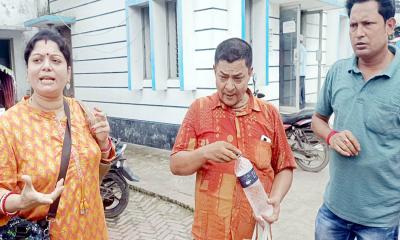 এক নারীকে স্ত্রী দাবি করে দুই পুরুষের টানাটানি, শেষে ৩ জনই কারাগারে