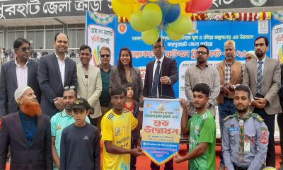 জয়পুরহাটে আন্তঃকলেজ ফুটবল টুর্নামেন্টের উদ্বোধন
