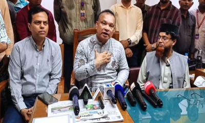স্বাস্থ্য ব্যবস্থায় দুর্নীতির লাগাম টেনে ধরতে হবে