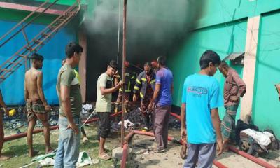 কালীগঞ্জে রাইস মিলে ভয়াবহ অগ্নিকাণ্ড, প্রায় ২০ লাখ টাকা ক্ষতি