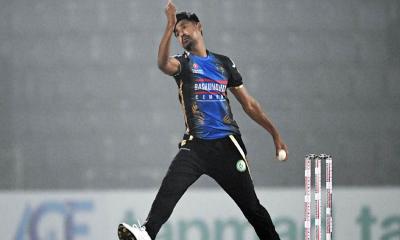 মোস্তাফিজের ‘ম্যাজিক’ ওভারে ঢাকার হার, রংপুরের রোমাঞ্চকর জয়
