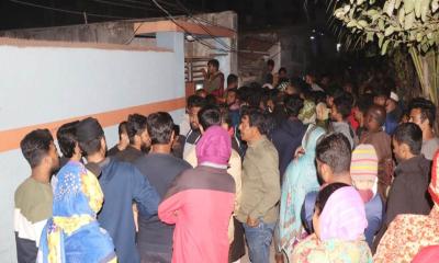 খুলনায় একই পরিবারের তিনজনের লাশ উদ্ধার