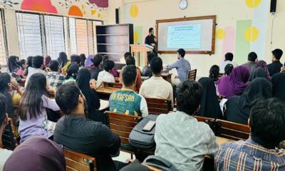 জাককানইবিতে একাডেমিক রাইটিং ও লিটারেচার রিভিউ কর্মশালা অনুষ্ঠিত